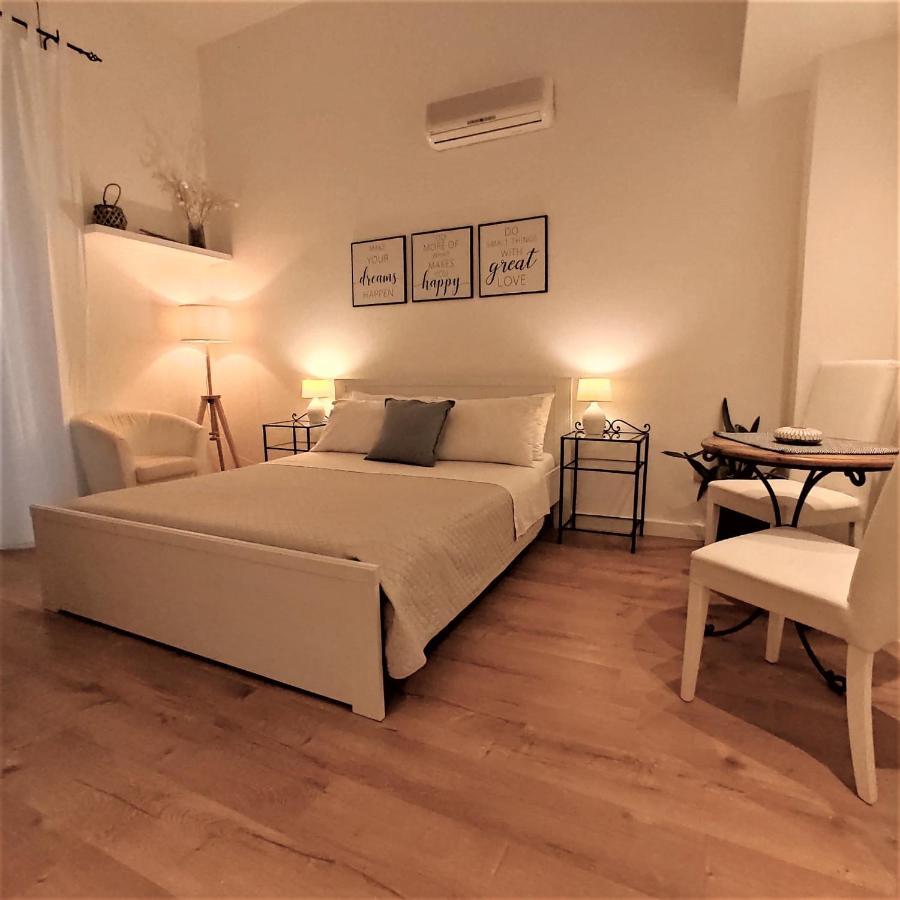 Il Girasole Bb Cagliari Bed & Breakfast Ngoại thất bức ảnh